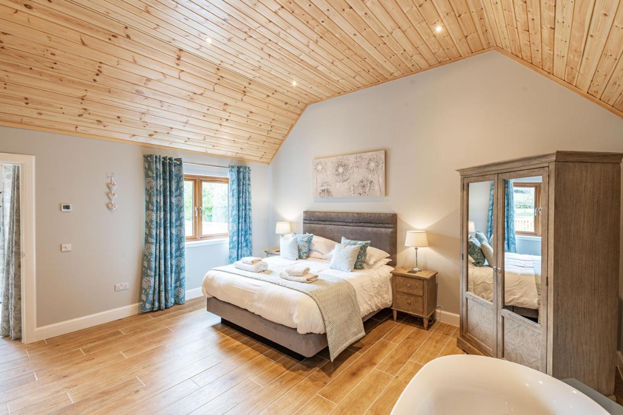 Osprey Lodge 1 With Hot Tub Newton Stewart Exterior foto